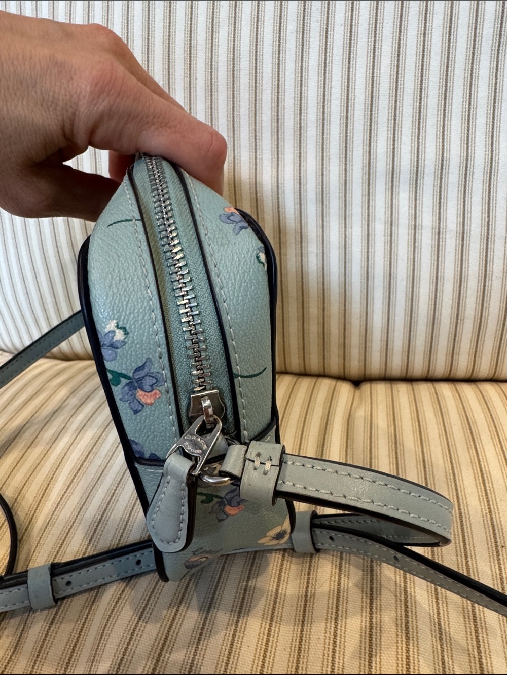 Coach Jamie mini camera crossbody bag light blue mystical floral print - Picture 8 of 11